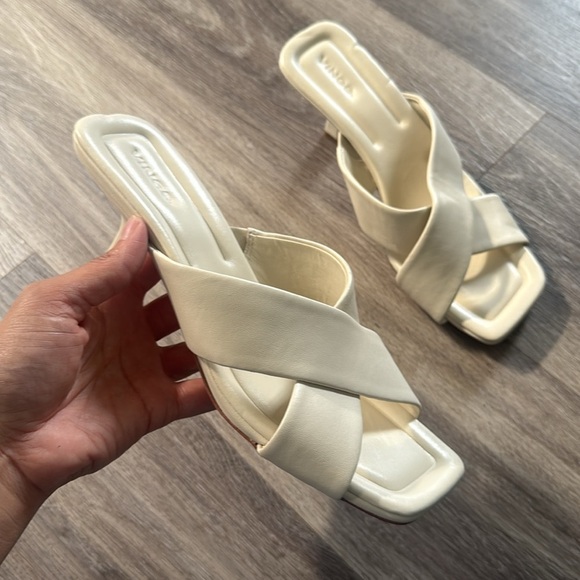 Vince Shoes - Vince Women's Cream Criss Cross-Strap Sandals Cecilia Square toe Elegant Shoes 9